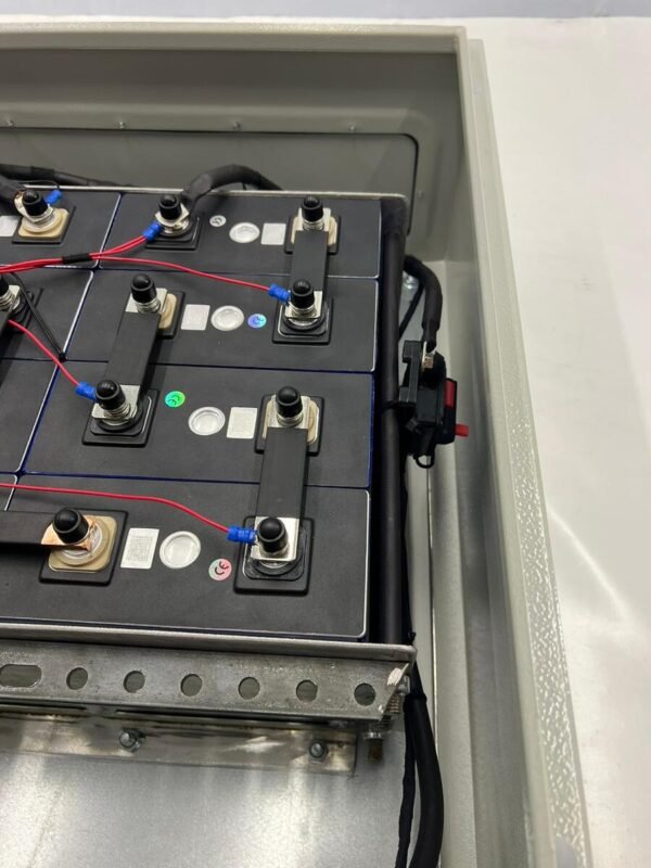 Аккумуляторы LiFe PO4 24v 280Ah (4)